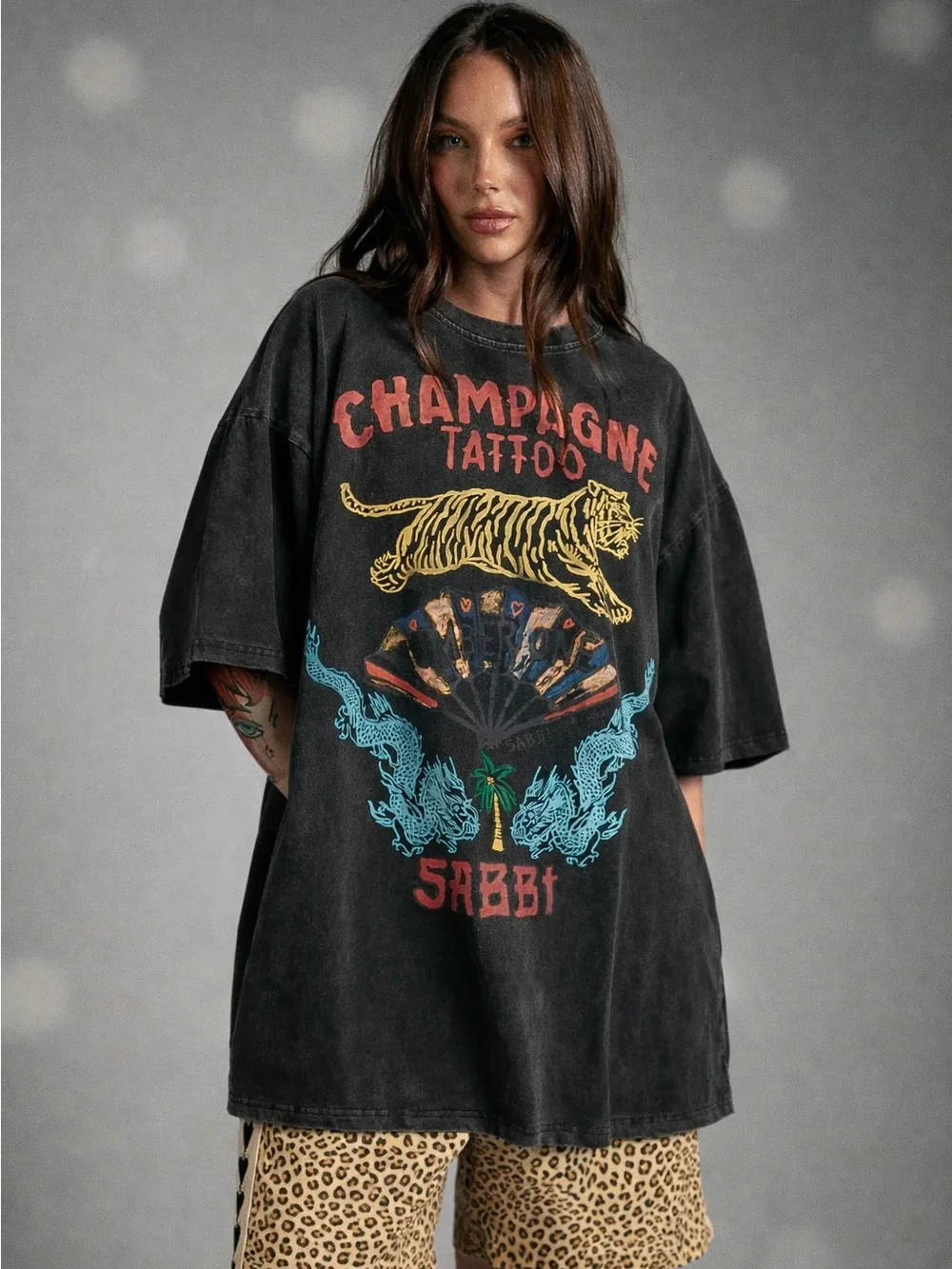 SABBI • THE VERY OVERSIZED CHAMPAGNE TATTOO TEE - Picture 1 of 7